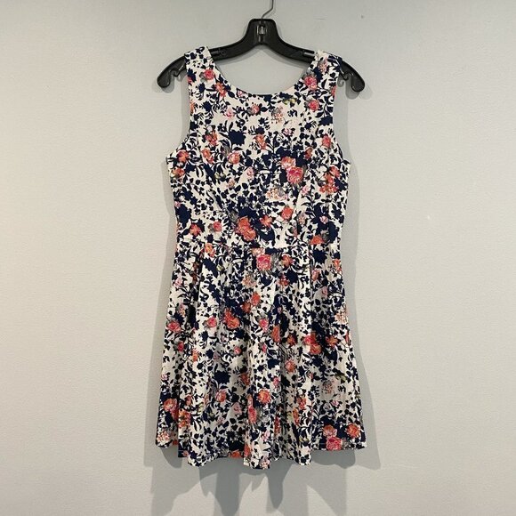 Rue21 Floral Mini Dress - Size Medium - Picture 1 of 4